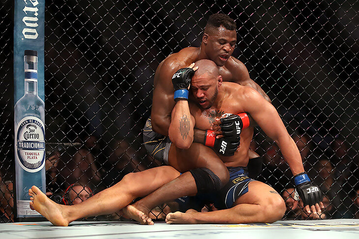 UFC champion turned down best contract in division, criticized management for hypercontrol – and left to fight Fury